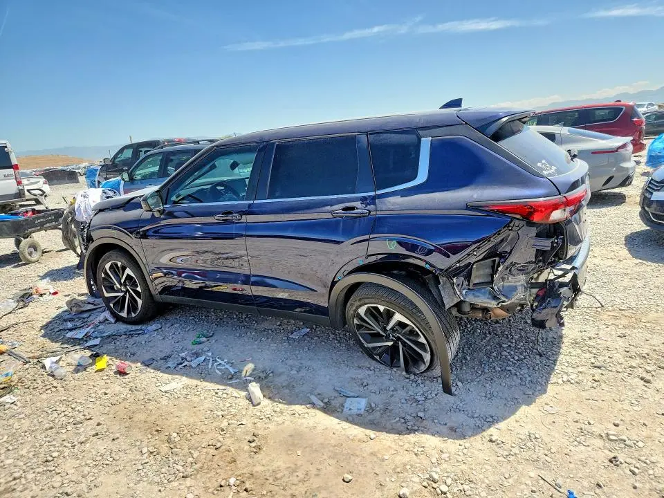 2024 MITSUBISHI OUTLANDER SE  