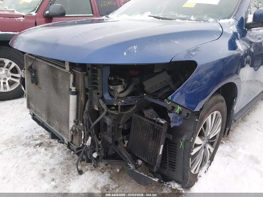 2017 NISSAN PATHFINDER SL