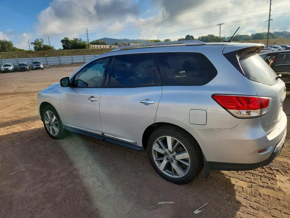 2013 NISSAN PATHFINDER S  