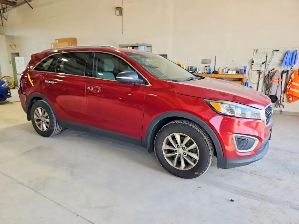2016 KIA SORENTO LX  