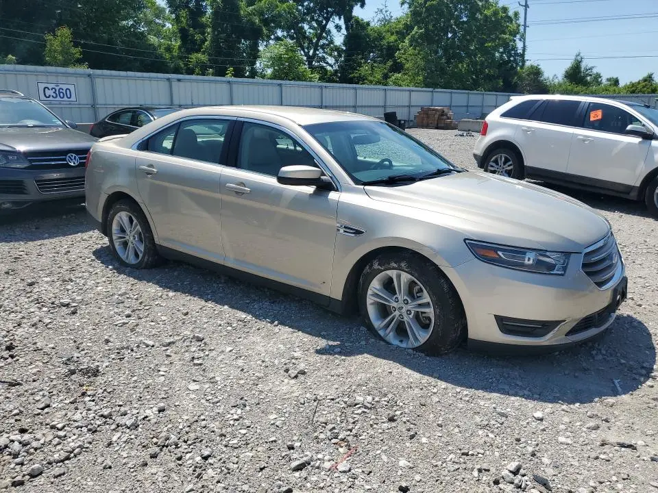 2017 FORD TAURUS SEL  