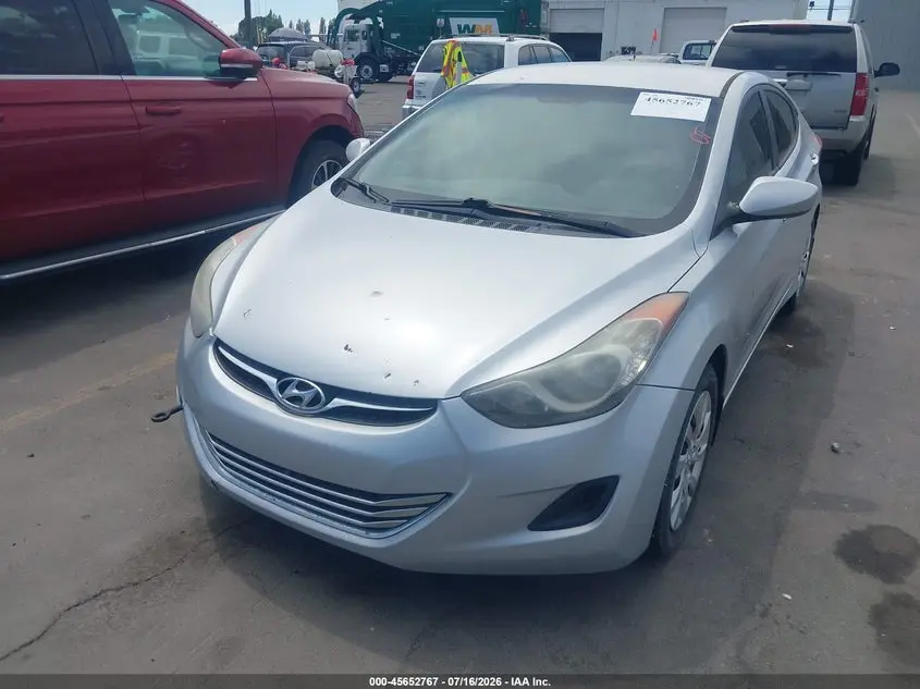 2013 HYUNDAI ELANTRA GLS