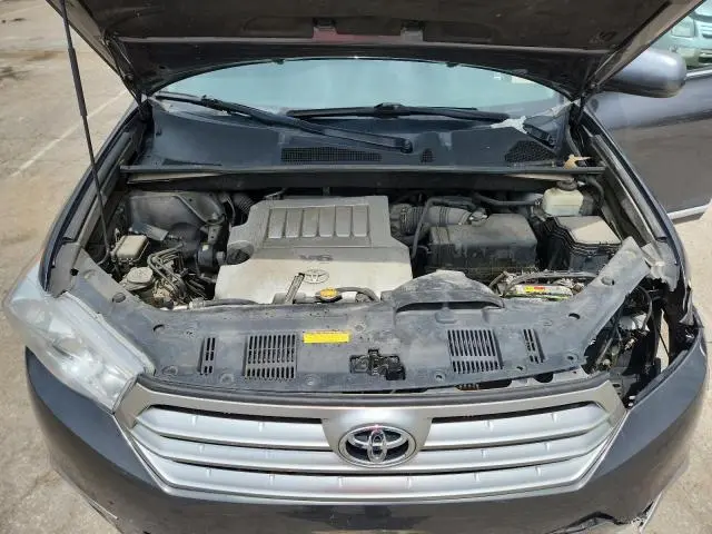 2012 TOYOTA HIGHLANDER BASE  