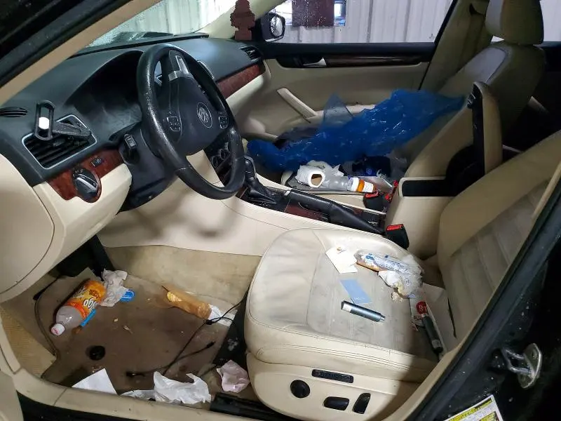 2013 VOLKSWAGEN PASSAT SEL  