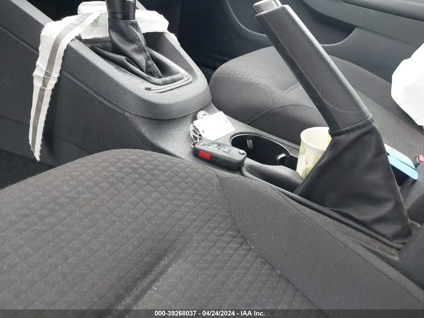 2015 VOLKSWAGEN JETTA 1.8T SE