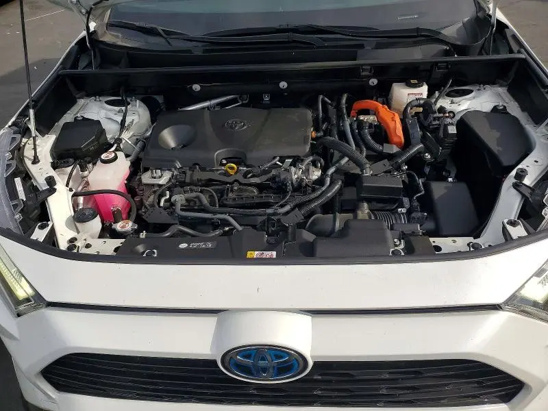 2022 TOYOTA RAV4 SE  