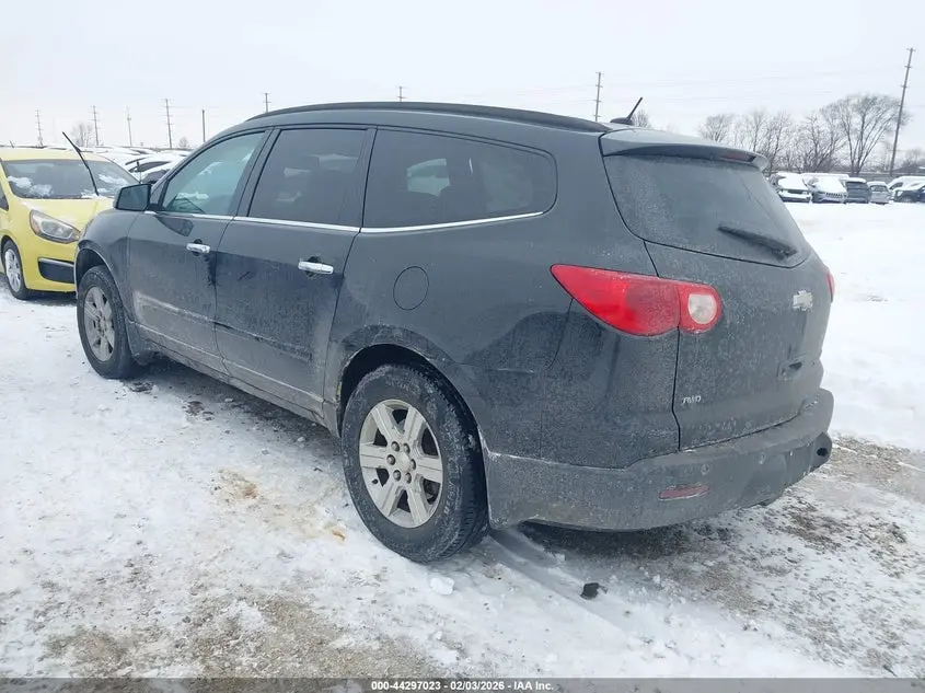 2011 CHEVROLET TRAVERSE 2LT