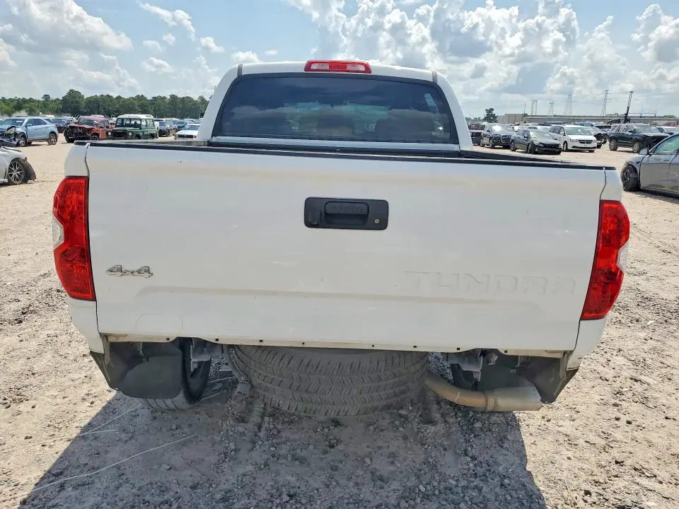 2014 TOYOTA TUNDRA CREWMAX PLATINUM  