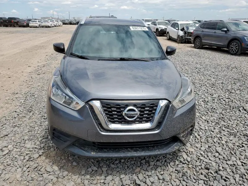 2019 NISSAN KICKS S  