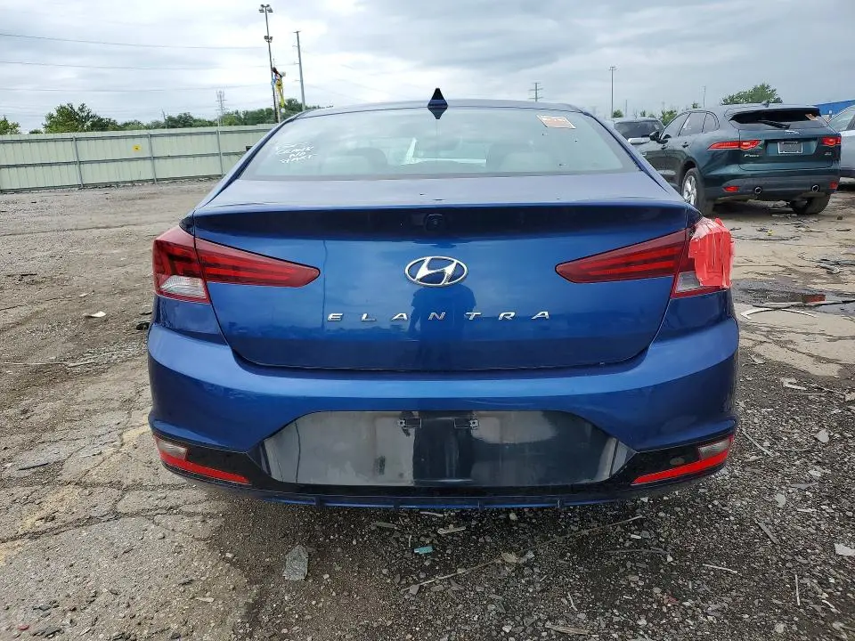 2020 HYUNDAI ELANTRA SEL  