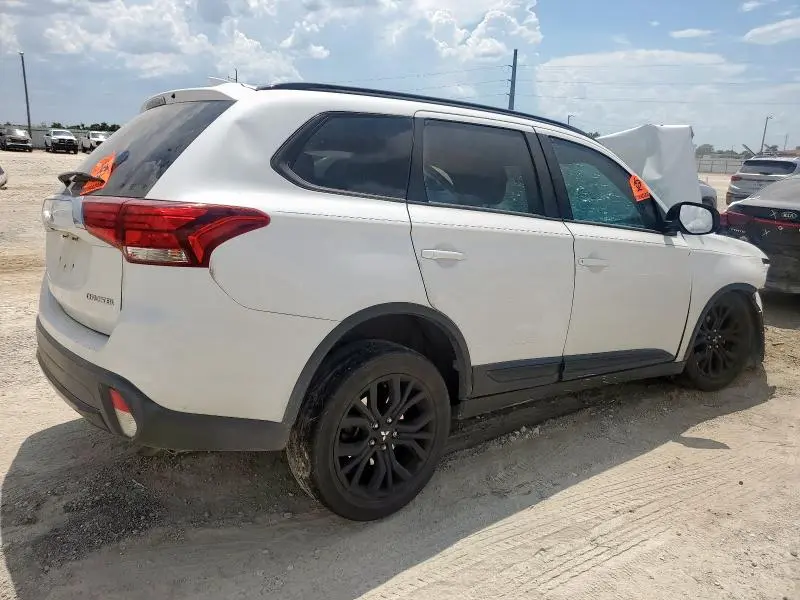 2018 MITSUBISHI OUTLANDER SE  