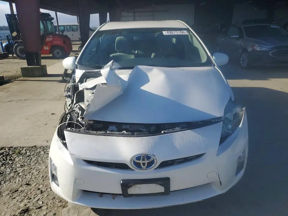 2010 TOYOTA PRIUS III  