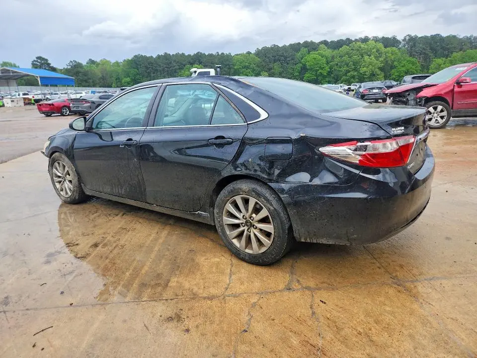 2017 TOYOTA CAMRY XLE  
