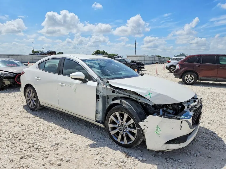2021 MAZDA 3 SELECT  