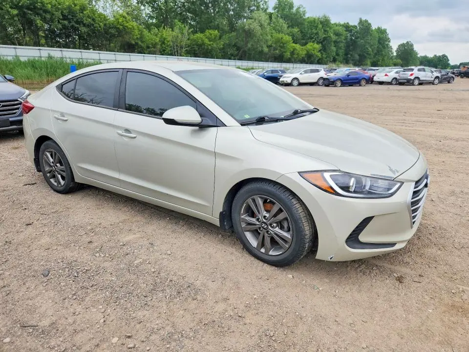 2017 HYUNDAI ELANTRA SE  