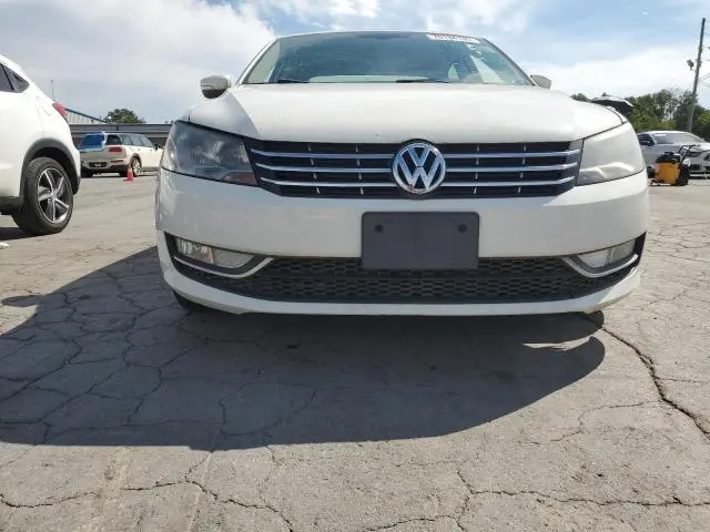 2013 VOLKSWAGEN PASSAT SEL  