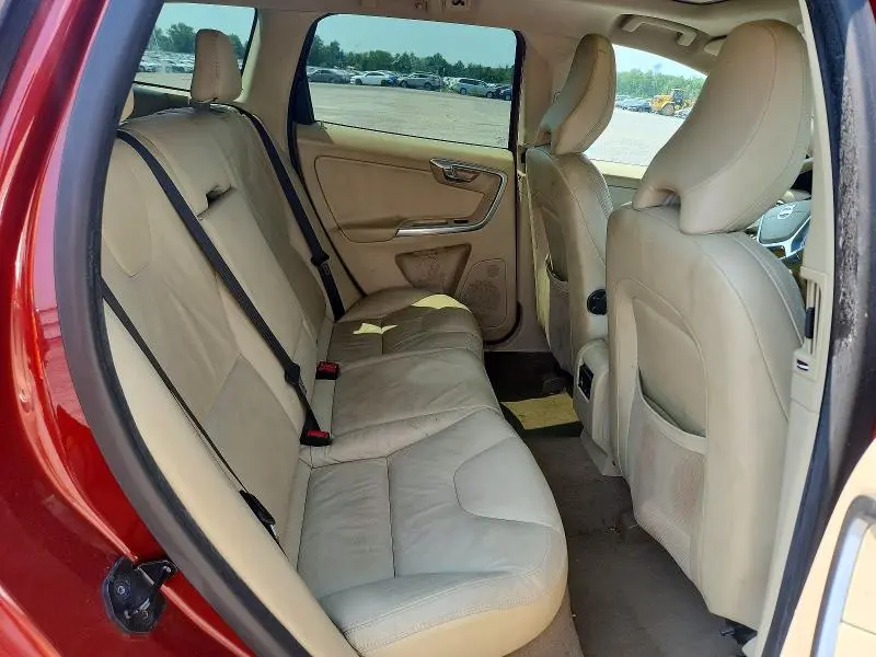 2013 VOLVO XC60 3.2  