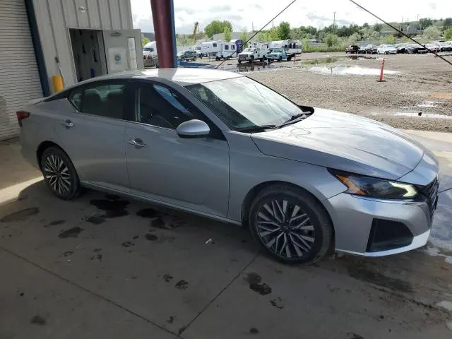 2023 NISSAN ALTIMA SV  