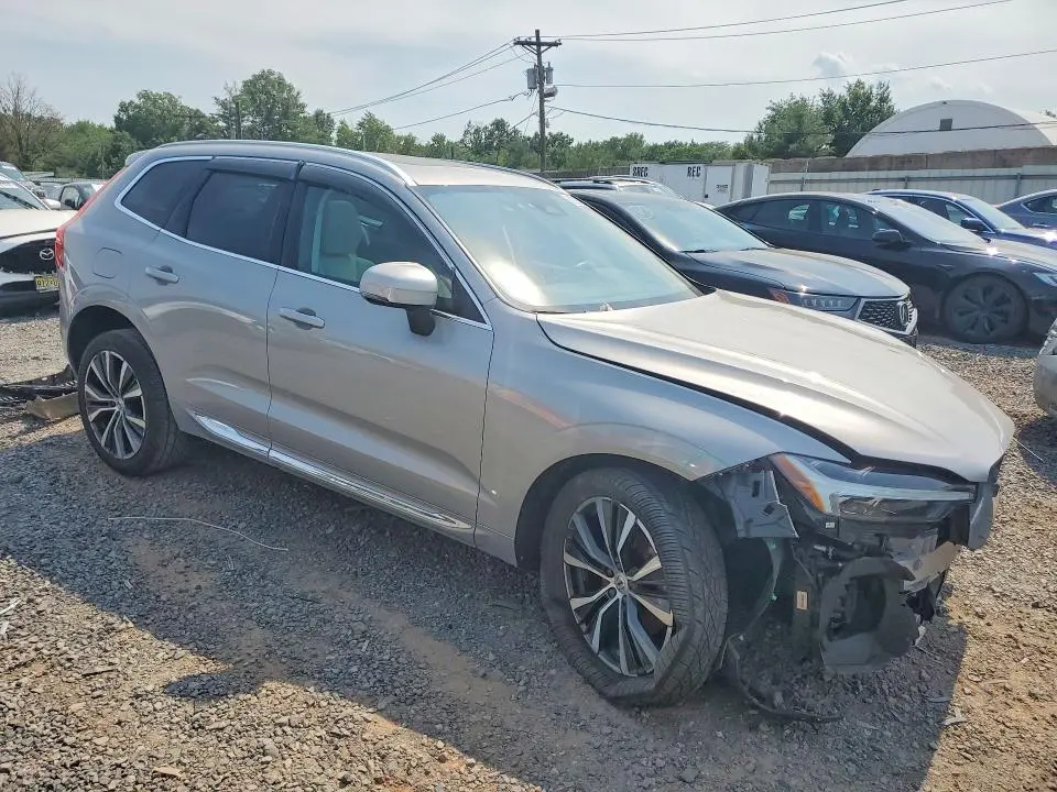 2022 VOLVO XC60 T8 RECHARGE INSCRIPTION EXPRESS  