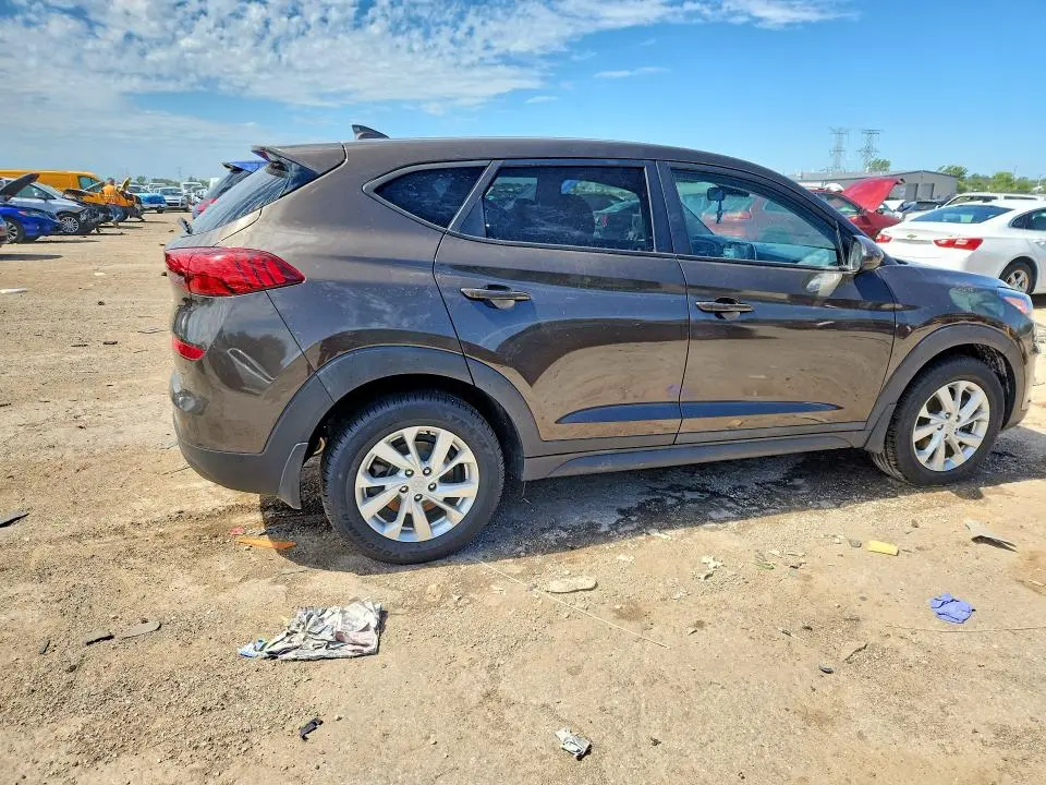 2020 HYUNDAI TUCSON SE  