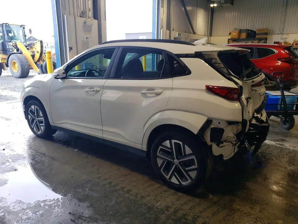 2023 HYUNDAI KONA SE  