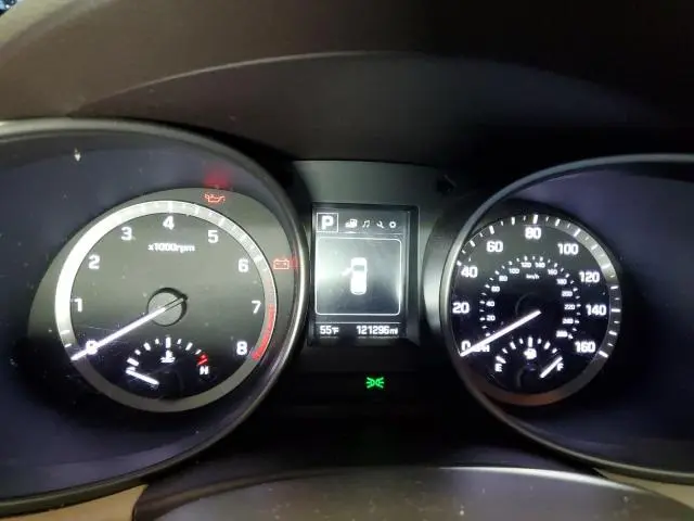 2018 HYUNDAI SANTA FE SE  