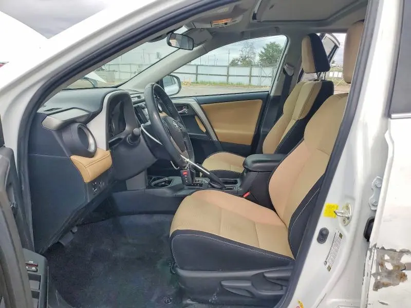 2018 TOYOTA RAV4   