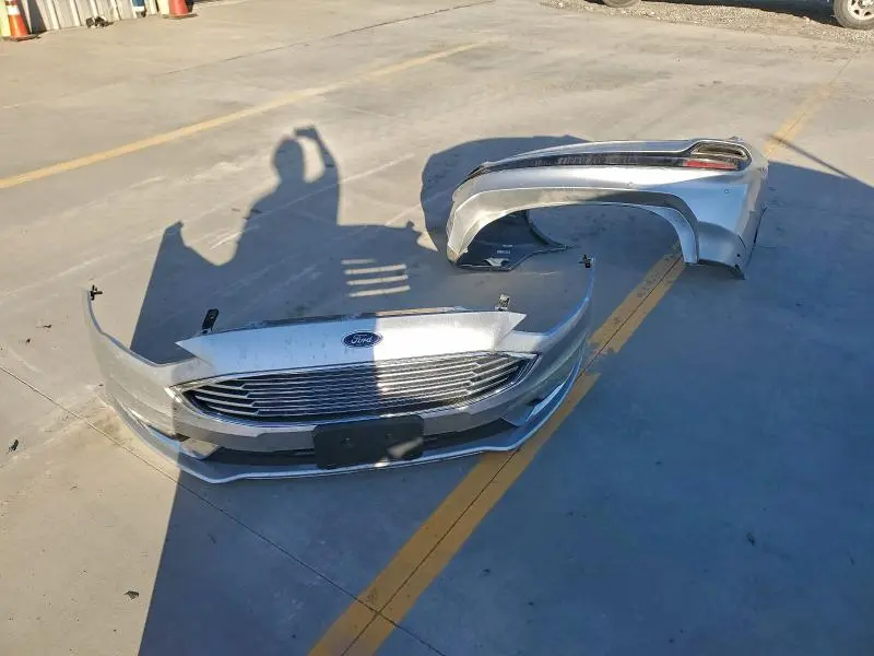 2018 FORD FUSION TITANIUM/PLATINUM  