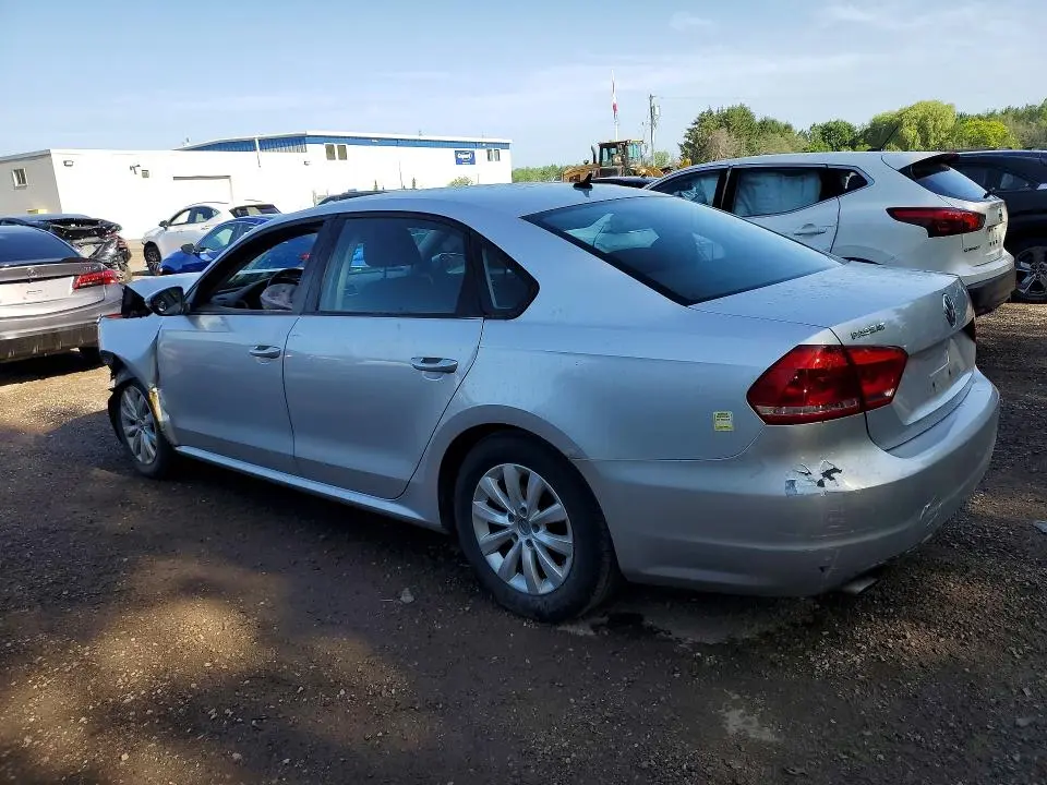 2012 VOLKSWAGEN PASSAT S  