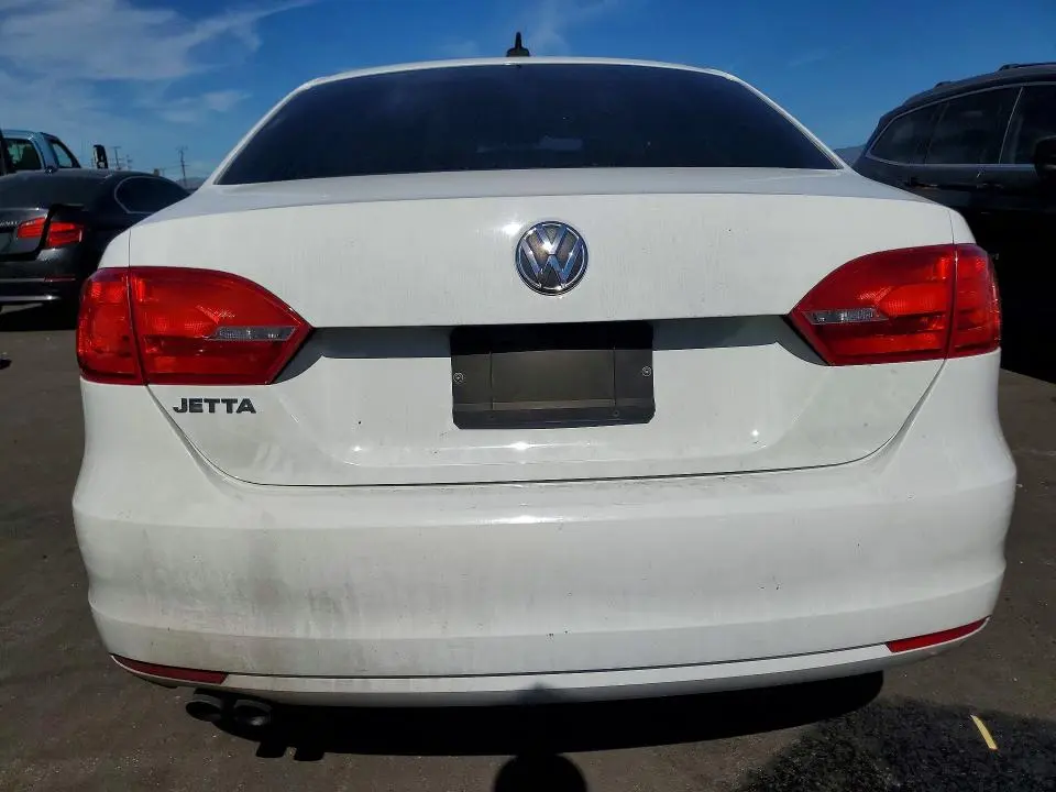 2014 VOLKSWAGEN JETTA SE  