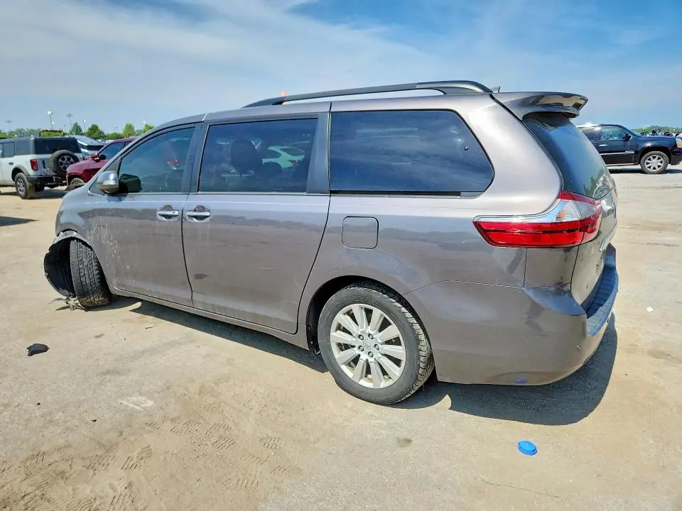 2017 TOYOTA SIENNA LIMITED PREMIUM 7-PASSENGER  