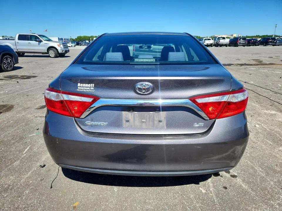 2017 TOYOTA CAMRY LE  