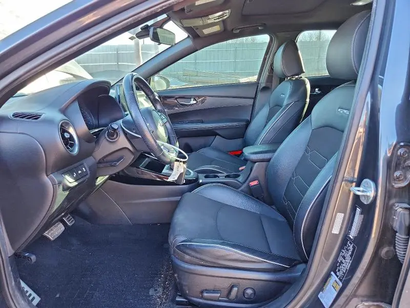 2021 KIA FORTE GT LINE  