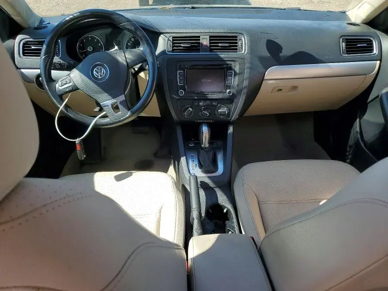 2014 VOLKSWAGEN JETTA SE  