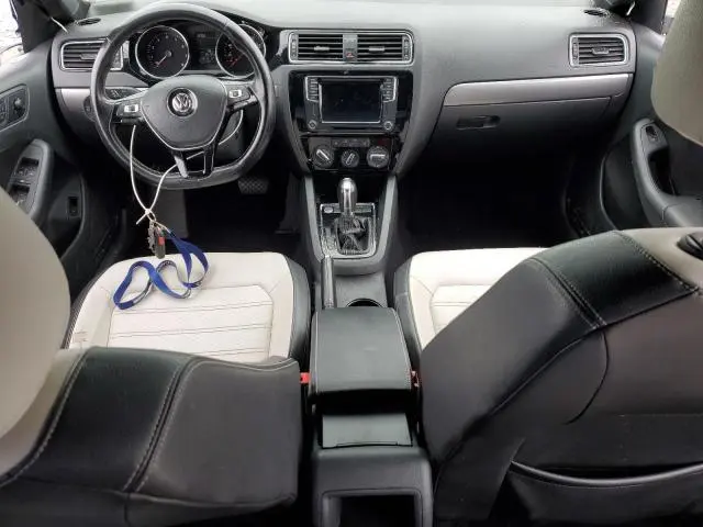 2016 VOLKSWAGEN JETTA SPORT  