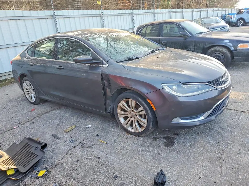2015 CHRYSLER 200 LIMITED  