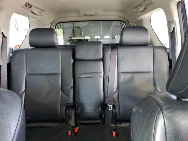 2016 LEXUS GX 460  