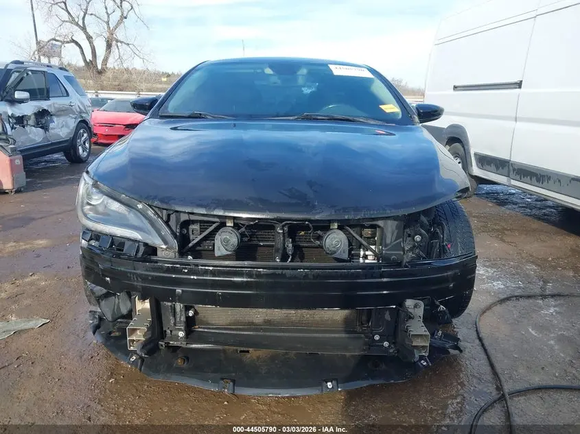 2015 CHRYSLER 200 C