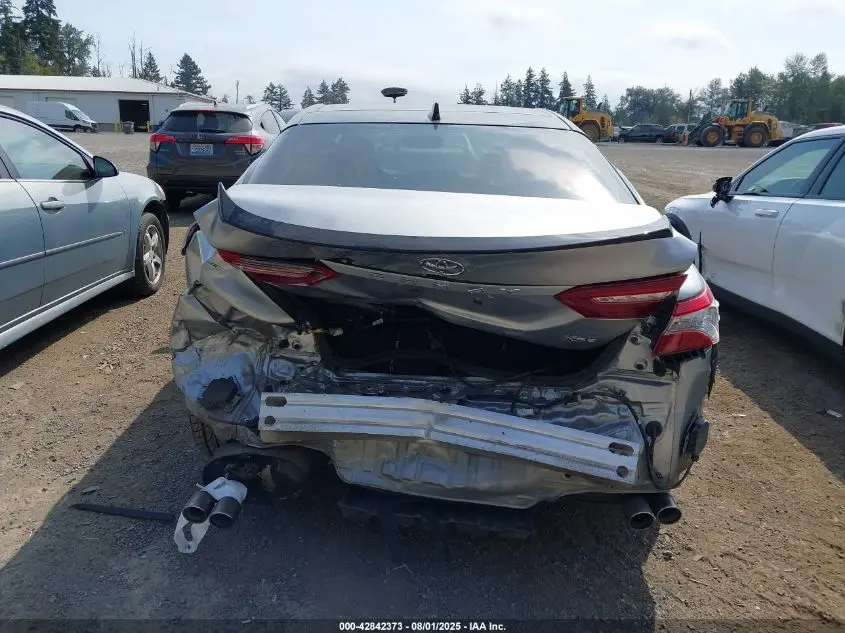 2019 TOYOTA CAMRY XSE