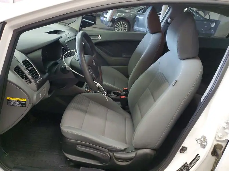 2018 KIA FORTE LX  