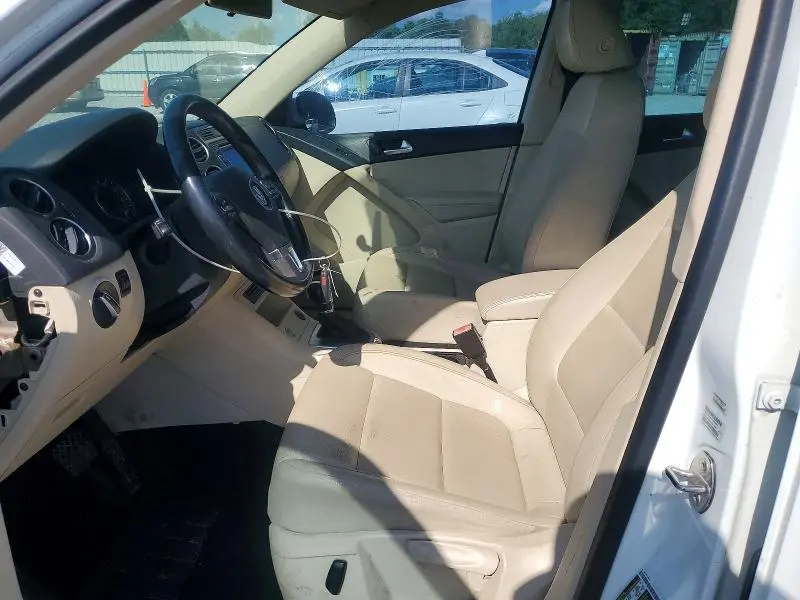 2015 VOLKSWAGEN TIGUAN S  