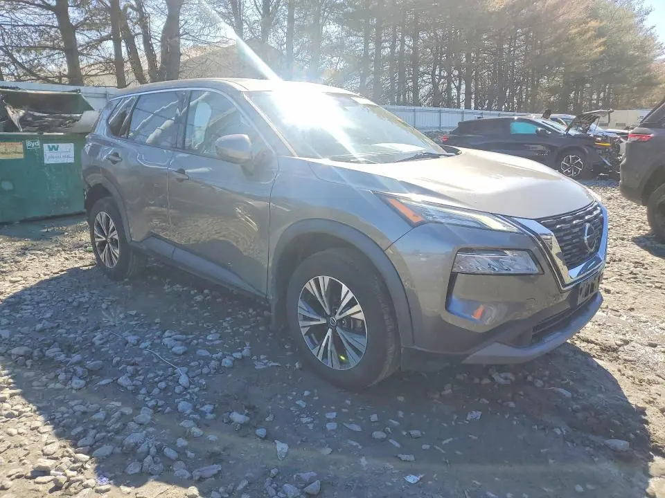 2021 NISSAN ROGUE SV  