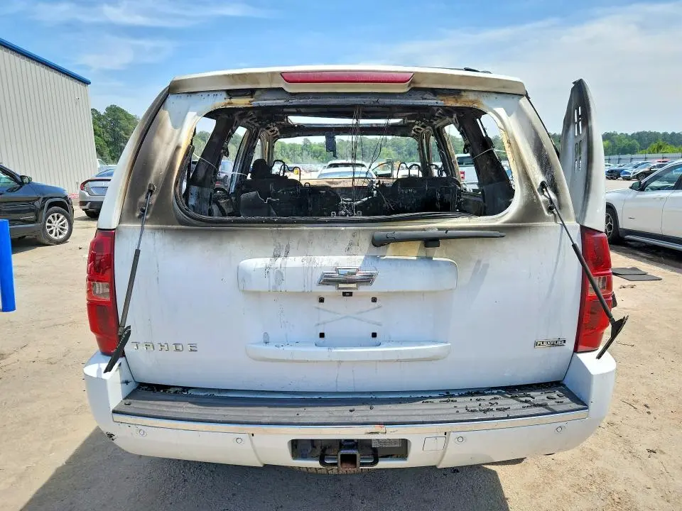 2010 CHEVROLET TAHOE K1500 LTZ  