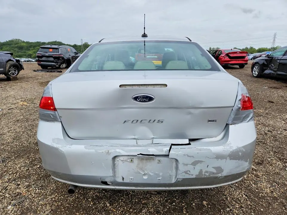 2010 FORD FOCUS SE  