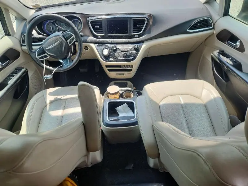 2021 CHRYSLER VOYAGER LXI  
