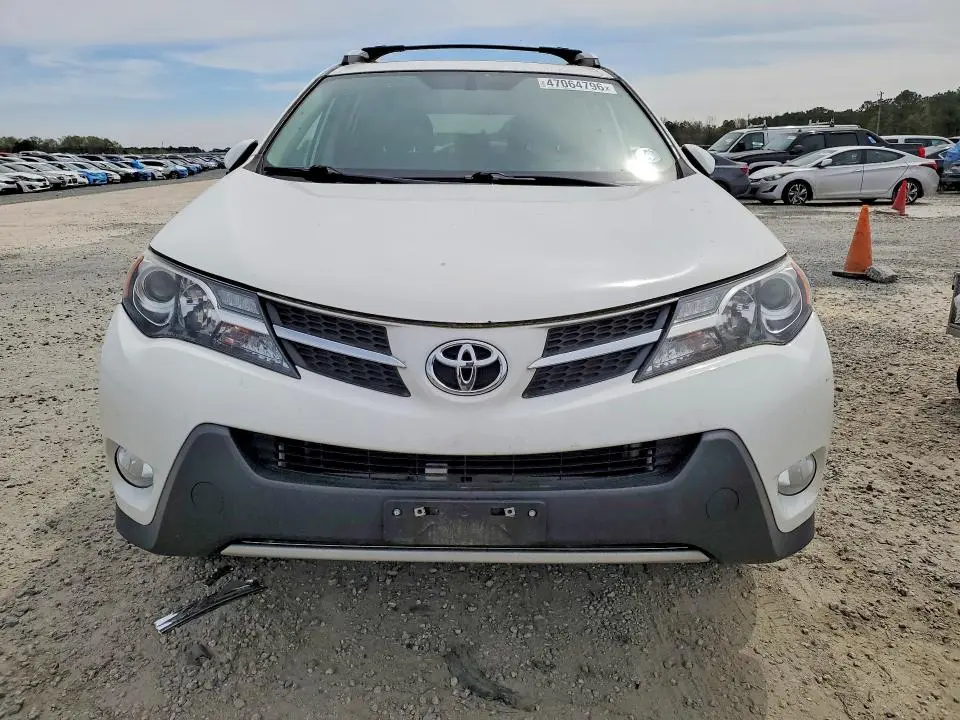 2014 TOYOTA RAV4 XLE  