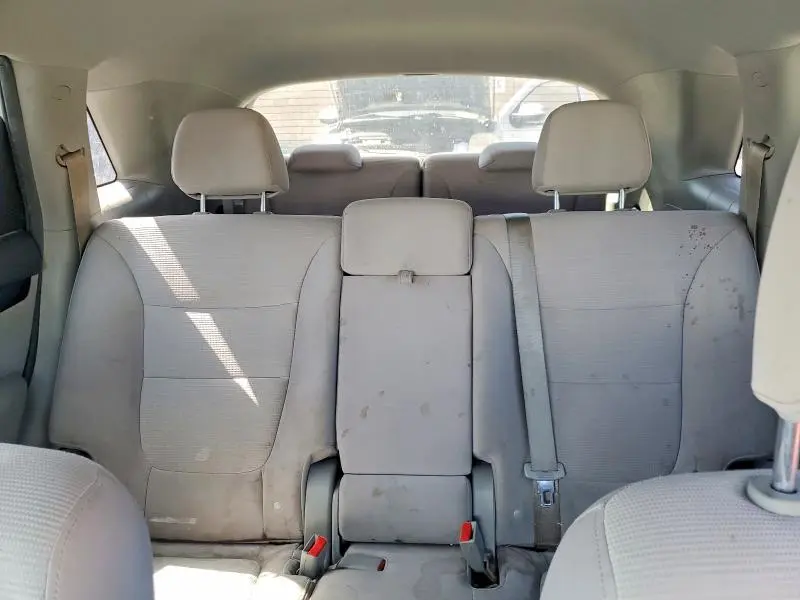 2015 KIA SORENTO LX  