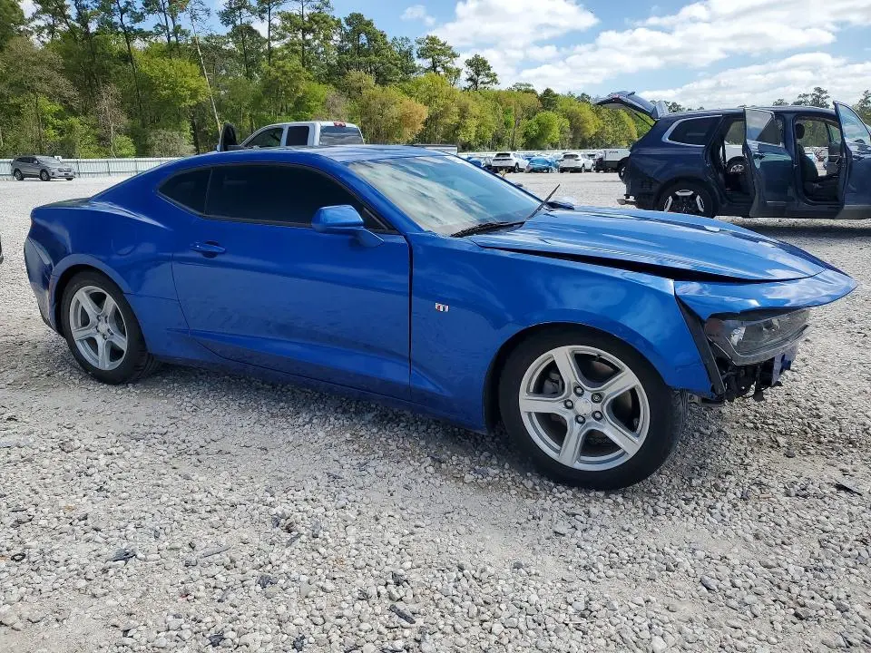 2018 CHEVROLET CAMARO LT  