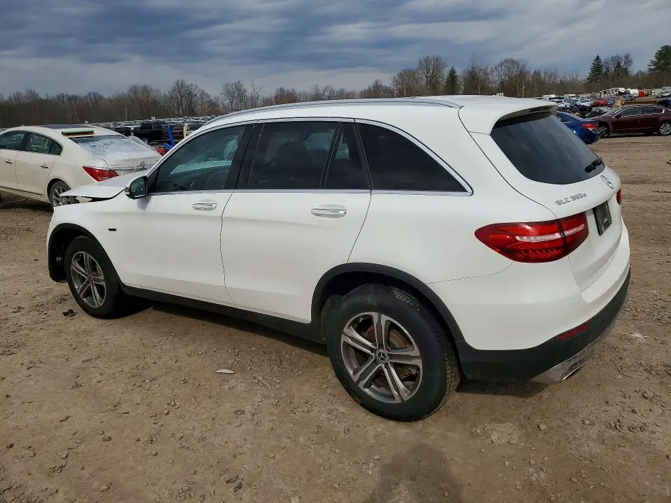 2019 MERCEDES-BENZ GLC 350E  