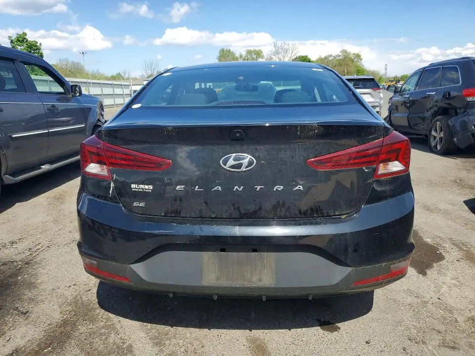 2019 HYUNDAI ELANTRA SE  